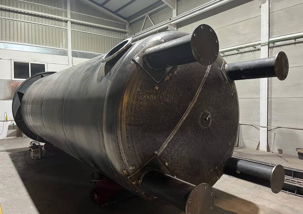 depósito industrial de acero fabricado a medida en calderería